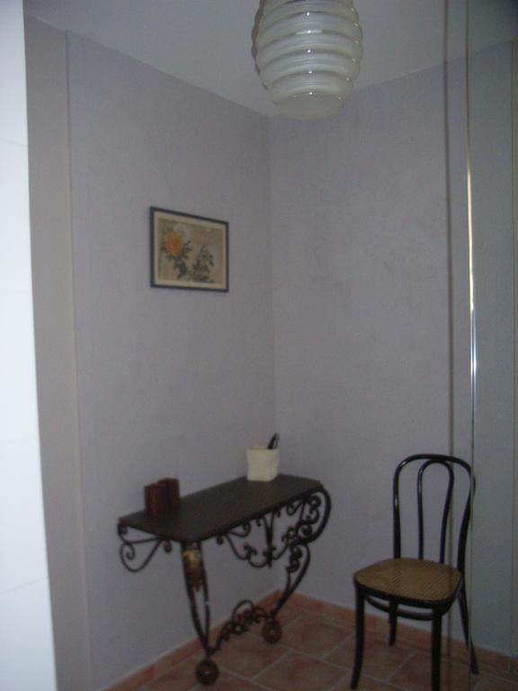 A L'Est D'Uzes Villa Saint-Siffret Oda fotoğraf